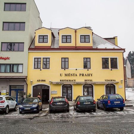 Hotel U Mesta Prahy Nachod Bagian luar foto