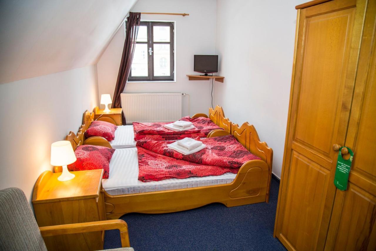 Hotel U Mesta Prahy Nachod Bagian luar foto